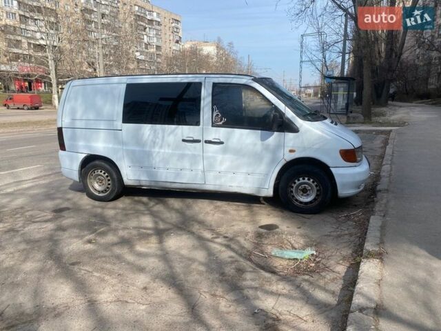 Білий Мерседес Віто, об'ємом двигуна 2.15 л та пробігом 200 тис. км за 3000 $, фото 1 на Automoto.ua