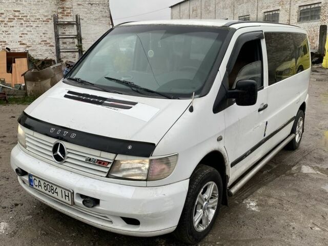 Білий Мерседес Віто, об'ємом двигуна 2.2 л та пробігом 300 тис. км за 2749 $, фото 1 на Automoto.ua