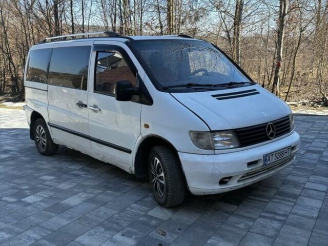 Белый Мерседес Вито, объемом двигателя 2.2 л и пробегом 325 тыс. км за 3350 $, фото 1 на Automoto.ua