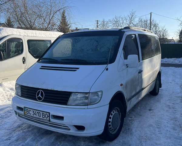 Белый Мерседес Вито, объемом двигателя 2.2 л и пробегом 500 тыс. км за 3900 $, фото 1 на Automoto.ua