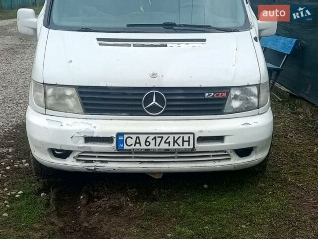 Білий Мерседес Віто, об'ємом двигуна 2.2 л та пробігом 321 тис. км за 3200 $, фото 1 на Automoto.ua