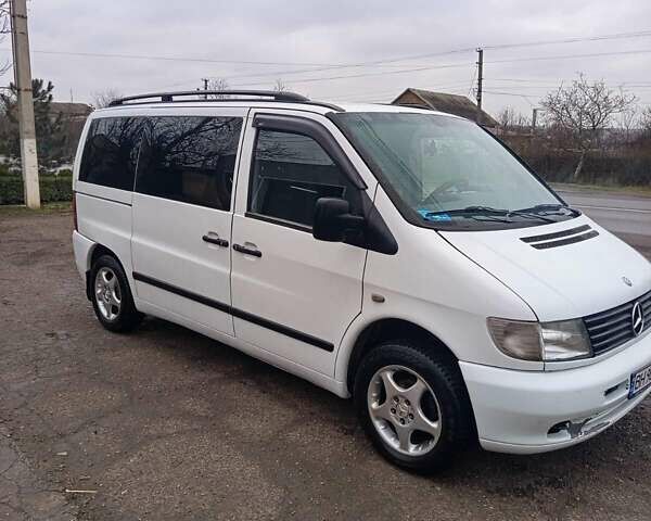 Білий Мерседес Віто, об'ємом двигуна 2.15 л та пробігом 325 тис. км за 5000 $, фото 1 на Automoto.ua