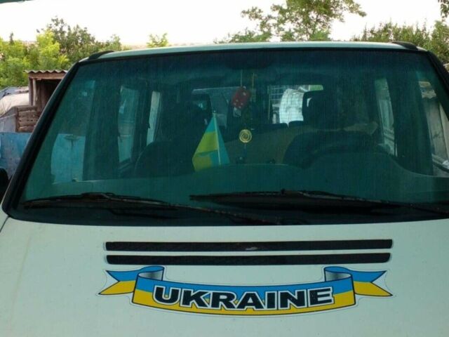 Білий Мерседес Віто, об'ємом двигуна 2.2 л та пробігом 560 тис. км за 4000 $, фото 1 на Automoto.ua