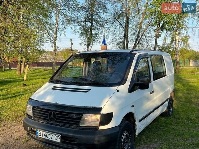 Белый Мерседес Вито, объемом двигателя 2.15 л и пробегом 475 тыс. км за 3100 $, фото 1 на Automoto.ua