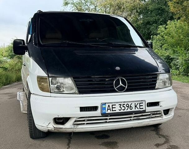 Белый Мерседес Вито, объемом двигателя 2.2 л и пробегом 663 тыс. км за 5500 $, фото 1 на Automoto.ua