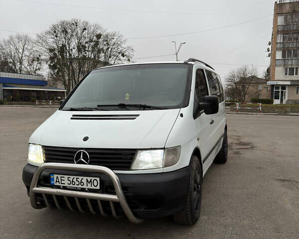 Белый Мерседес Вито, объемом двигателя 2.15 л и пробегом 300 тыс. км за 5500 $, фото 1 на Automoto.ua