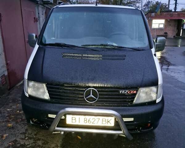 Белый Мерседес Вито, объемом двигателя 2.15 л и пробегом 295 тыс. км за 6500 $, фото 1 на Automoto.ua