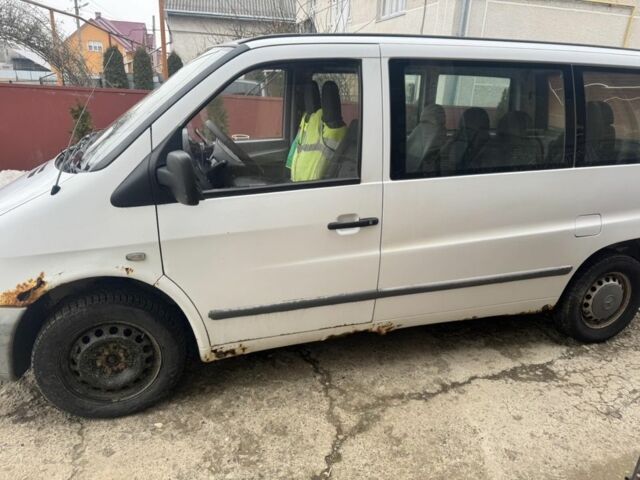 Білий Мерседес Віто, об'ємом двигуна 2.2 л та пробігом 300 тис. км за 3200 $, фото 1 на Automoto.ua