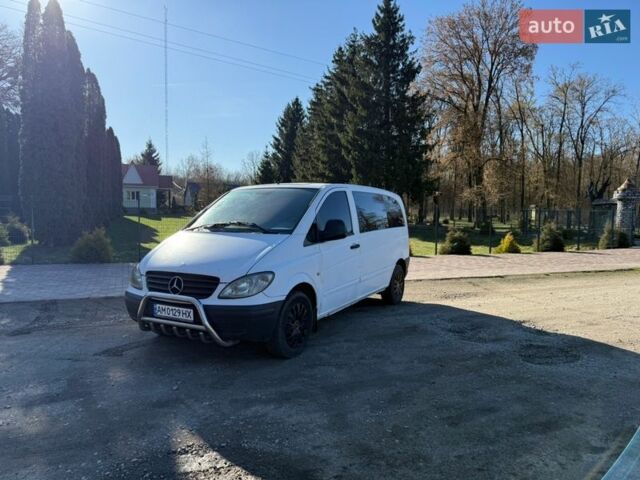 Білий Мерседес Віто, об'ємом двигуна 2.15 л та пробігом 304 тис. км за 4600 $, фото 1 на Automoto.ua