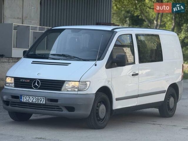 Белый Мерседес Вито, объемом двигателя 2.15 л и пробегом 308 тыс. км за 2600 $, фото 1 на Automoto.ua