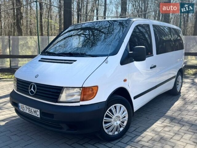 Белый Мерседес Вито, объемом двигателя 2.15 л и пробегом 500 тыс. км за 3450 $, фото 1 на Automoto.ua