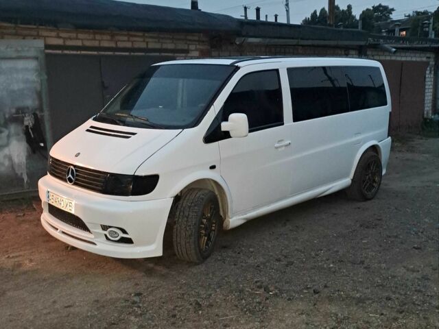 Белый Мерседес Вито, объемом двигателя 2.1 л и пробегом 265 тыс. км за 6400 $, фото 1 на Automoto.ua