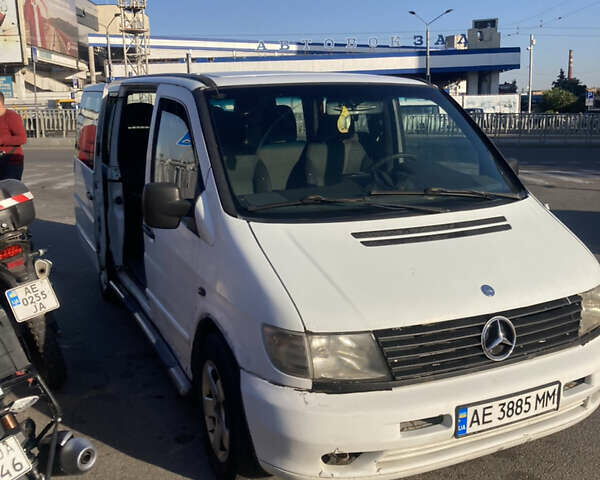 Білий Мерседес Віто, об'ємом двигуна 2.15 л та пробігом 700 тис. км за 3500 $, фото 1 на Automoto.ua