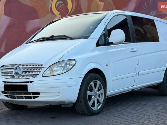 Білий Мерседес Віто, об'ємом двигуна 2.2 л та пробігом 211 тис. км за 7500 $, фото 1 на Automoto.ua