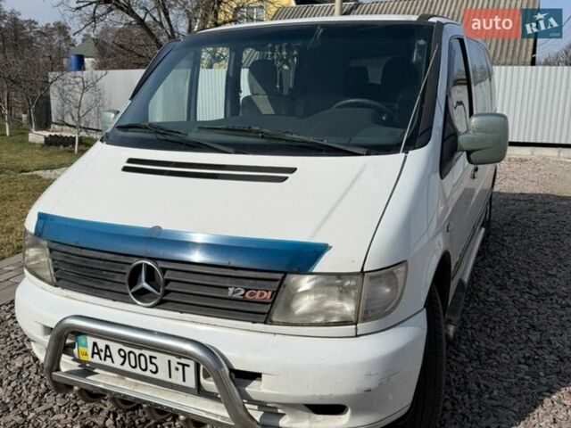 Білий Мерседес Віто, об'ємом двигуна 2.15 л та пробігом 330 тис. км за 4599 $, фото 1 на Automoto.ua