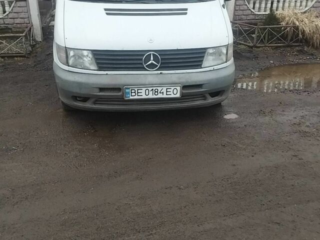 Белый Мерседес Вито, объемом двигателя 2.2 л и пробегом 421 тыс. км за 2740 $, фото 1 на Automoto.ua