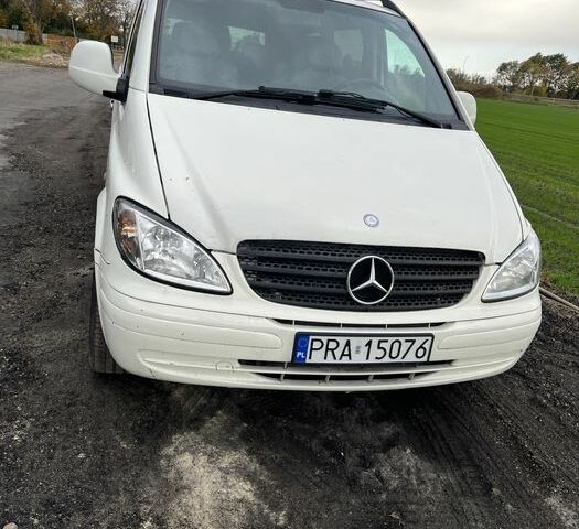 Белый Мерседес Вито, объемом двигателя 2 л и пробегом 397 тыс. км за 2040 $, фото 1 на Automoto.ua