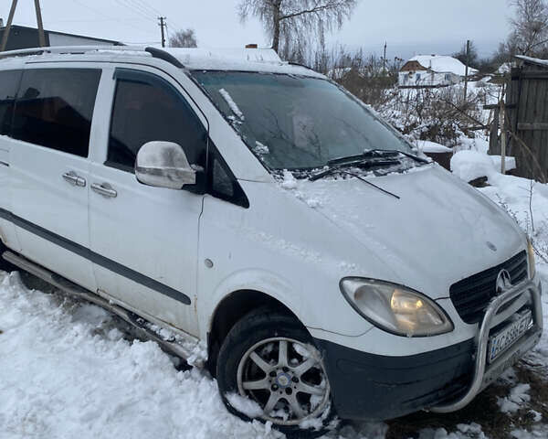 Білий Мерседес Віто, об'ємом двигуна 2.15 л та пробігом 673 тис. км за 4700 $, фото 1 на Automoto.ua