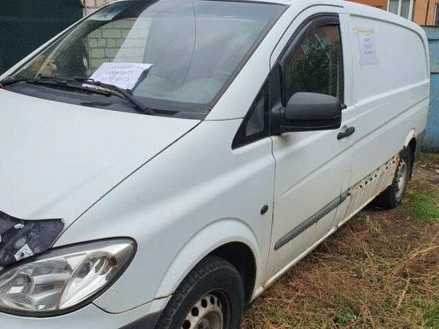 Белый Мерседес Вито, объемом двигателя 0 л и пробегом 476 тыс. км за 3597 $, фото 1 на Automoto.ua