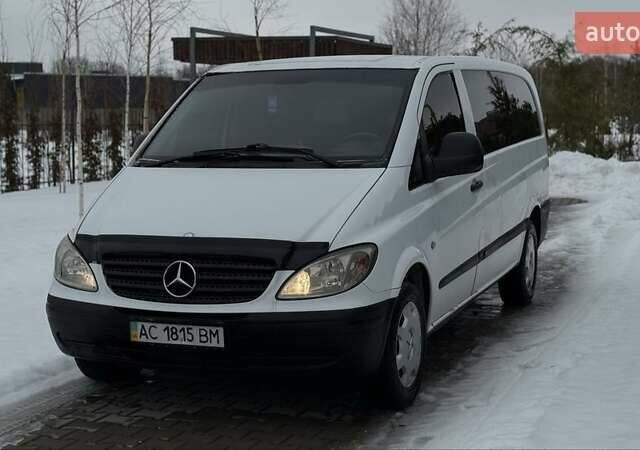 Белый Мерседес Вито, объемом двигателя 2.1 л и пробегом 477 тыс. км за 5250 $, фото 1 на Automoto.ua