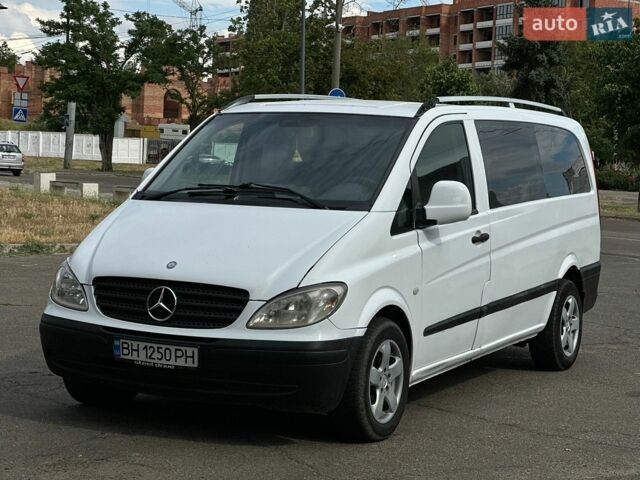 Белый Мерседес Вито, объемом двигателя 2.15 л и пробегом 450 тыс. км за 5900 $, фото 1 на Automoto.ua