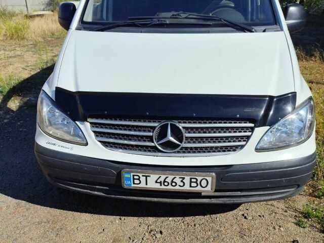 Білий Мерседес Віто, об'ємом двигуна 2.15 л та пробігом 440 тис. км за 5800 $, фото 1 на Automoto.ua
