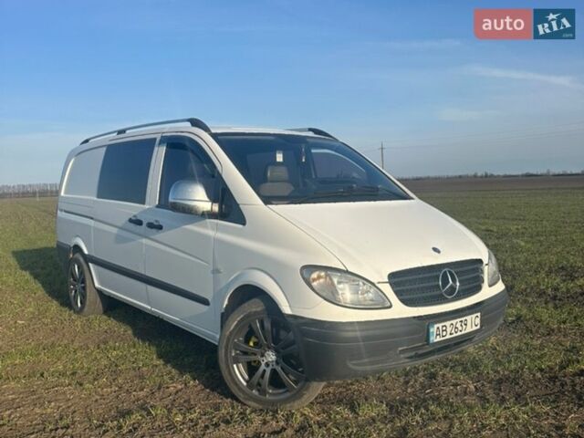 Білий Мерседес Віто, об'ємом двигуна 2.15 л та пробігом 328 тис. км за 8200 $, фото 1 на Automoto.ua