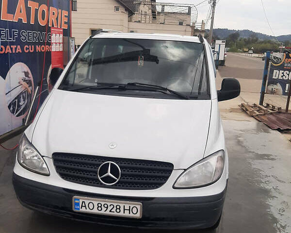 Білий Мерседес Віто, об'ємом двигуна 2.1 л та пробігом 200 тис. км за 7700 $, фото 1 на Automoto.ua