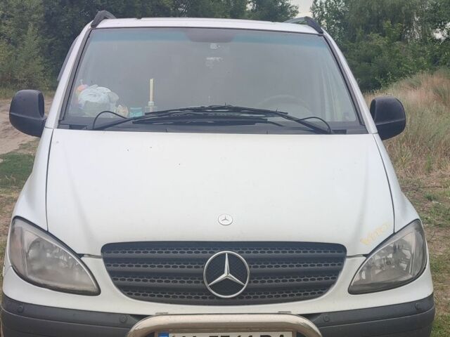 Білий Мерседес Віто, об'ємом двигуна 2.1 л та пробігом 405 тис. км за 6500 $, фото 1 на Automoto.ua