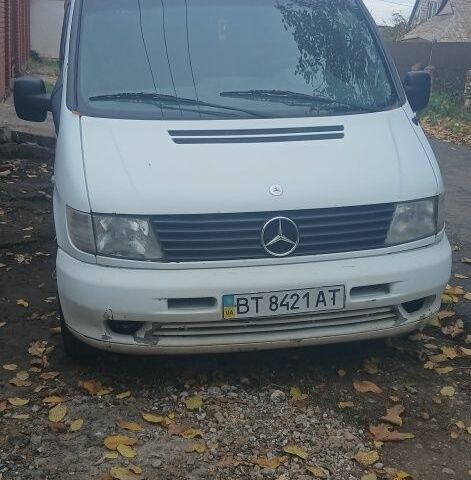 Мерседес Вито 2004 в Кривом Роге на Automoto.ua Белый Мерседес Вито, объемом двигателя 2.2 л и пробегом 360 тыс. км за 2700 $, фото 1 на Automoto.ua