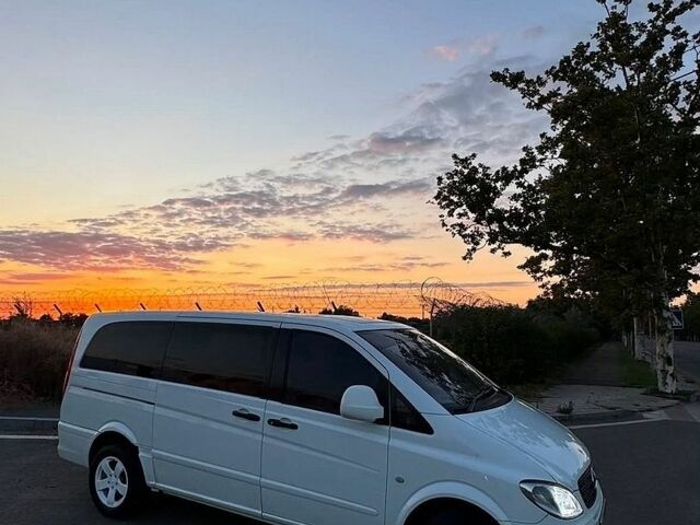 Білий Мерседес Віто, об'ємом двигуна 2.15 л та пробігом 350 тис. км за 5900 $, фото 1 на Automoto.ua