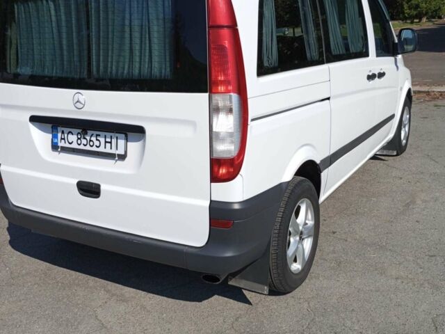 Белый Мерседес Вито, объемом двигателя 2.1 л и пробегом 300 тыс. км за 8000 $, фото 1 на Automoto.ua
