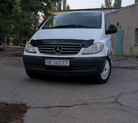 Білий Мерседес Віто, об'ємом двигуна 2.15 л та пробігом 400 тис. км за 5300 $, фото 1 на Automoto.ua