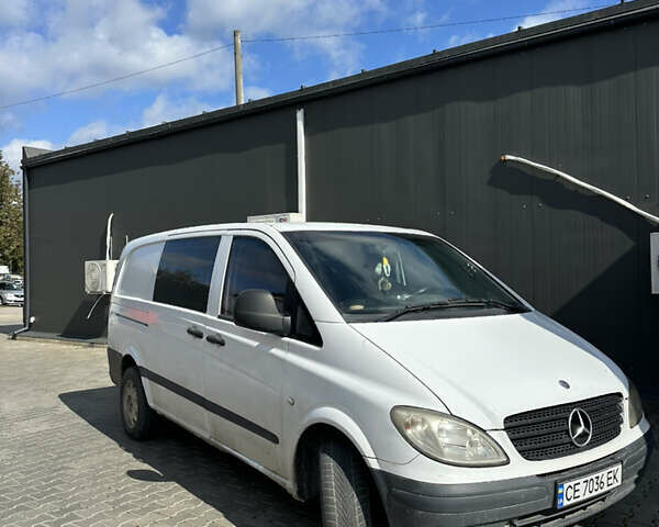 Білий Мерседес Віто, об'ємом двигуна 2.15 л та пробігом 240 тис. км за 6300 $, фото 1 на Automoto.ua