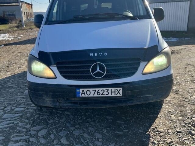 Белый Мерседес Вито, объемом двигателя 2.1 л и пробегом 342 тыс. км за 6200 $, фото 1 на Automoto.ua