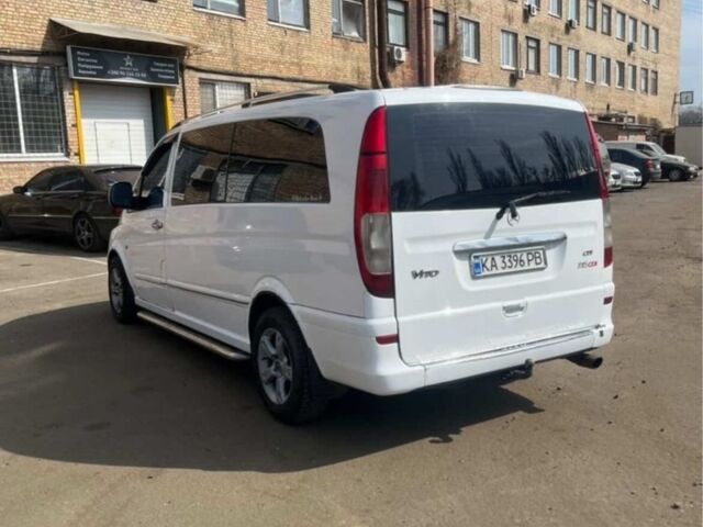 Белый Мерседес Вито, объемом двигателя 2.1 л и пробегом 424 тыс. км за 6000 $, фото 1 на Automoto.ua