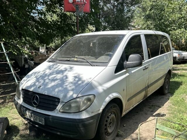 Білий Мерседес Віто, об'ємом двигуна 2.15 л та пробігом 317 тис. км за 3801 $, фото 1 на Automoto.ua