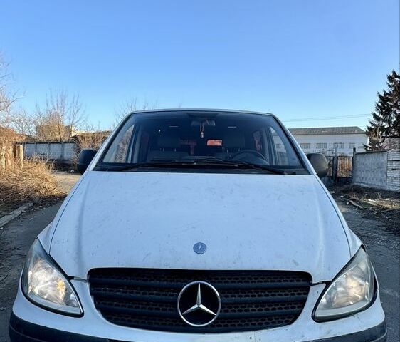 Білий Мерседес Віто, об'ємом двигуна 0 л та пробігом 381 тис. км за 3999 $, фото 1 на Automoto.ua