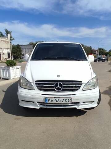 Белый Мерседес Вито, объемом двигателя 2.15 л и пробегом 353 тыс. км за 8600 $, фото 1 на Automoto.ua