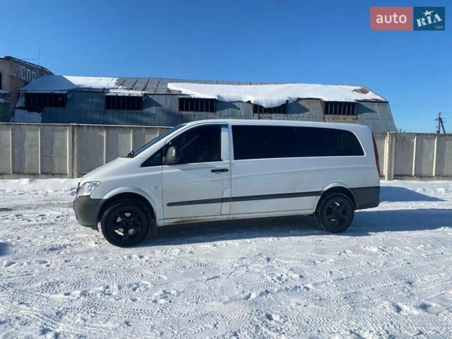 Белый Мерседес Вито, объемом двигателя 2.2 л и пробегом 378 тыс. км за 7450 $, фото 1 на Automoto.ua