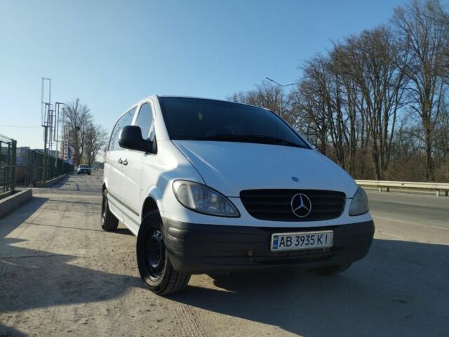 Білий Мерседес Віто, об'ємом двигуна 2.1 л та пробігом 259 тис. км за 7800 $, фото 1 на Automoto.ua