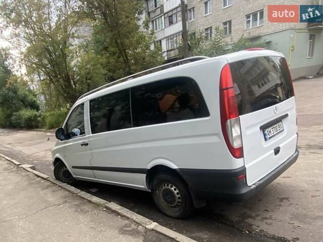 Белый Мерседес Вито, объемом двигателя 2.15 л и пробегом 408 тыс. км за 6200 $, фото 1 на Automoto.ua