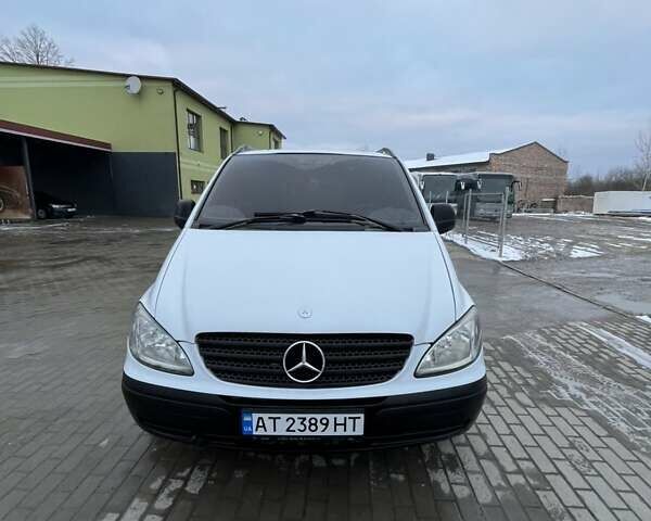Белый Мерседес Вито, объемом двигателя 2.2 л и пробегом 400 тыс. км за 8100 $, фото 1 на Automoto.ua
