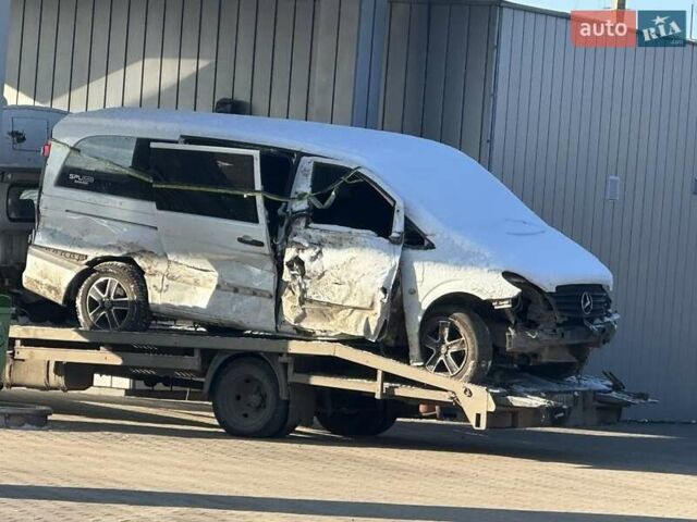 Білий Мерседес Віто, об'ємом двигуна 2.1 л та пробігом 637 тис. км за 3700 $, фото 1 на Automoto.ua