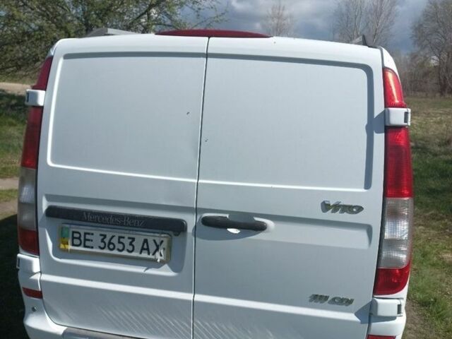Білий Мерседес Віто, об'ємом двигуна 2.15 л та пробігом 320 тис. км за 6800 $, фото 1 на Automoto.ua