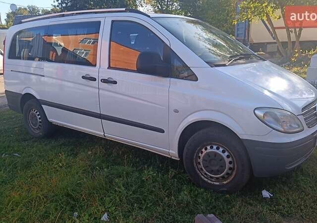 Белый Мерседес Вито, объемом двигателя 2.15 л и пробегом 421 тыс. км за 7700 $, фото 1 на Automoto.ua