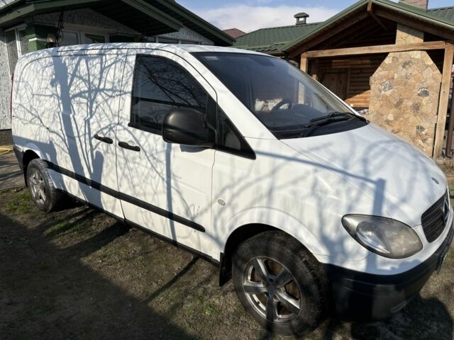 Білий Мерседес Віто, об'ємом двигуна 2.2 л та пробігом 444 тис. км за 6800 $, фото 1 на Automoto.ua