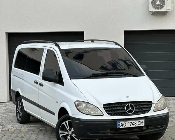 Белый Мерседес Вито, объемом двигателя 2.15 л и пробегом 300 тыс. км за 6500 $, фото 1 на Automoto.ua
