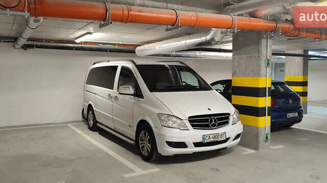 Белый Мерседес Вито, объемом двигателя 2.15 л и пробегом 370 тыс. км за 8000 $, фото 1 на Automoto.ua