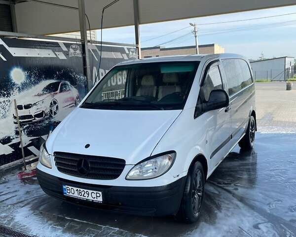 Белый Мерседес Вито, объемом двигателя 2.2 л и пробегом 350 тыс. км за 7250 $, фото 1 на Automoto.ua